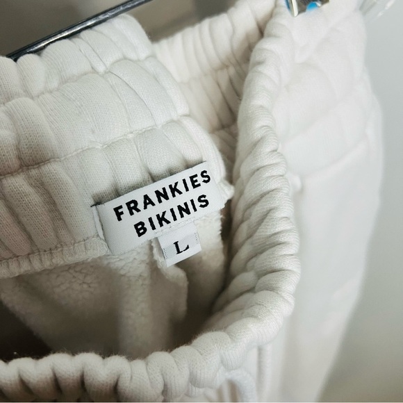 Frankies Bikinis Frank sweatpants in White size large - Picture 8 of 8